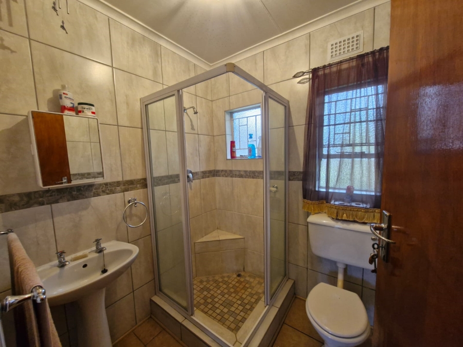 4 Bedroom Property for Sale in Kathu Northern Cape